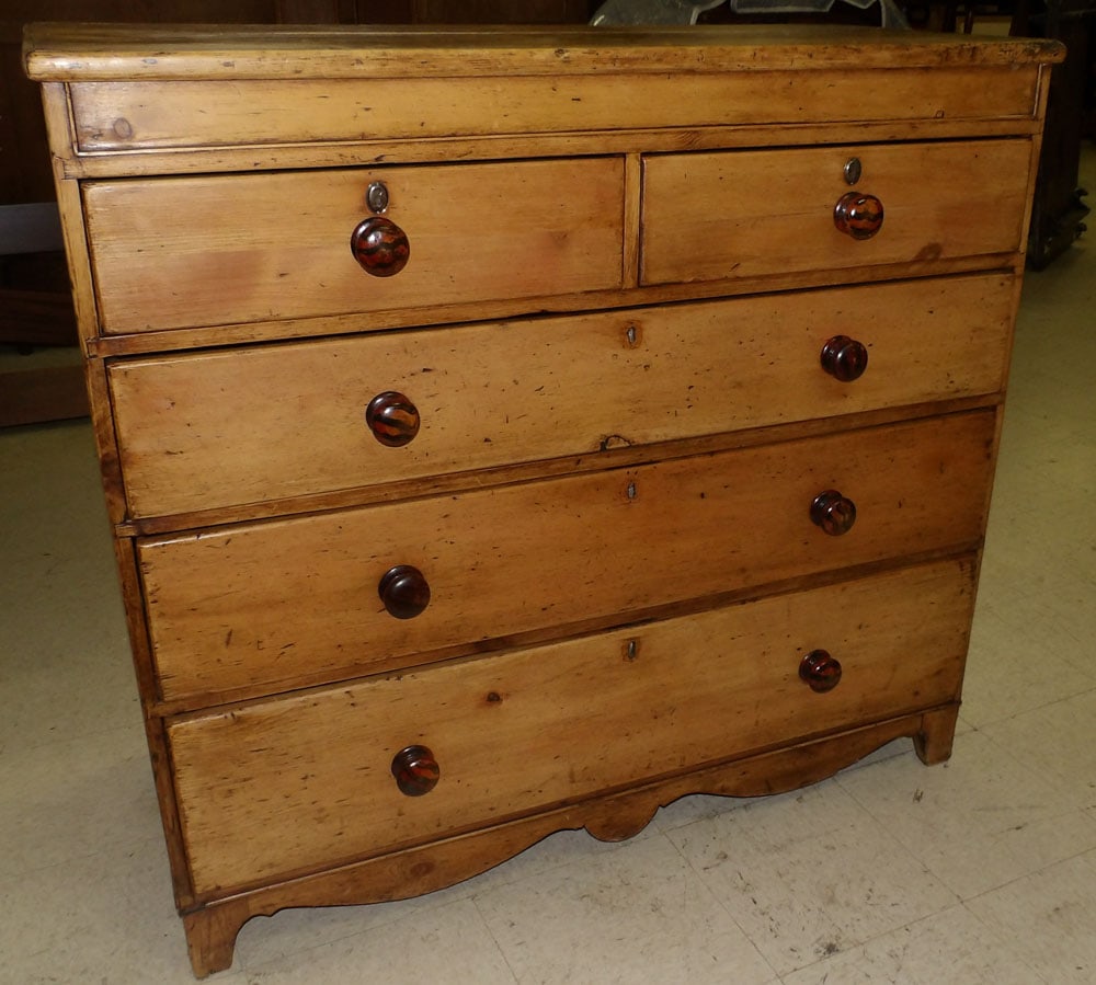 19th Century Scrub Pine 2/3 Drawer Chest (1 of 4)