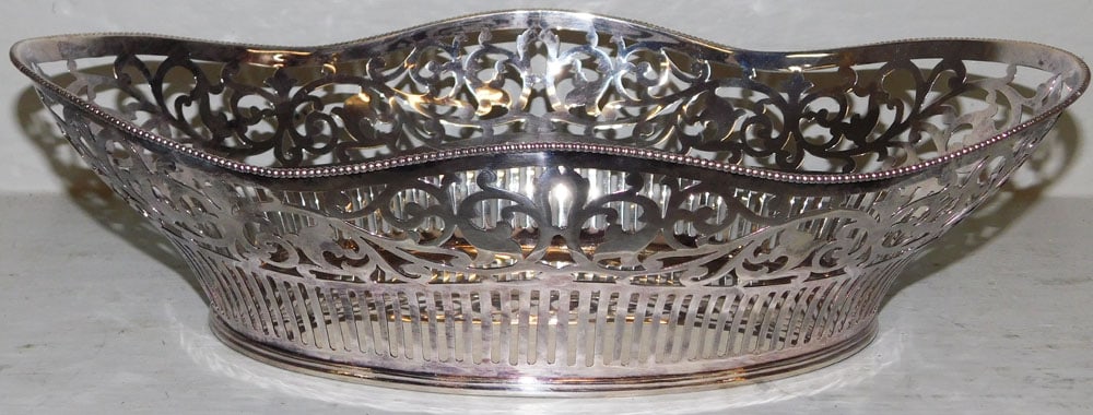 Silverplated Open Work Bread Basket (1 of 3)