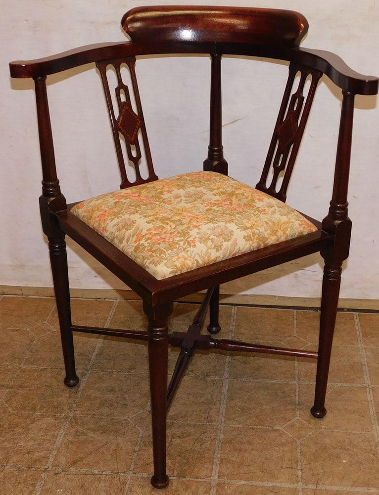 Mahogany Inlaid Corner Chair by Brandt: Mahogany Inlaid Corner Chair by Brandt. 29 1/4" H ALL DESCRIPTIONS AND ANY CONDITION STATEMENT GIVEN BY LANGSTON AUCTION GALLERY ARE STRICTLY OPINIONS AND LANGSTON'S SHALL HAVE NO RESPONSIBILITY FOR E