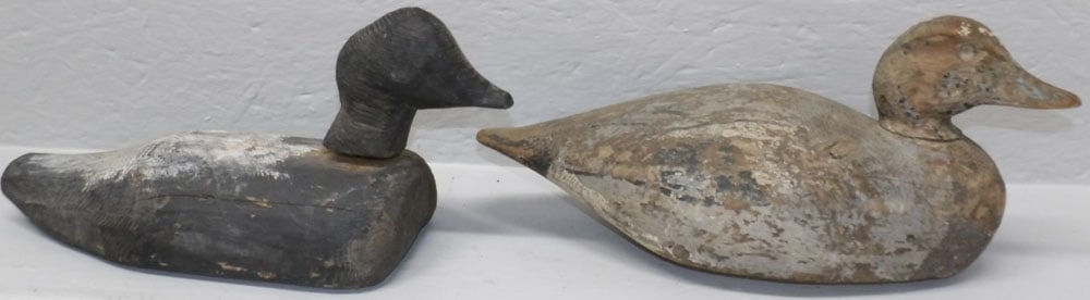 2 Antique Painted Carved Wood Duck Decoys (1 of 3)