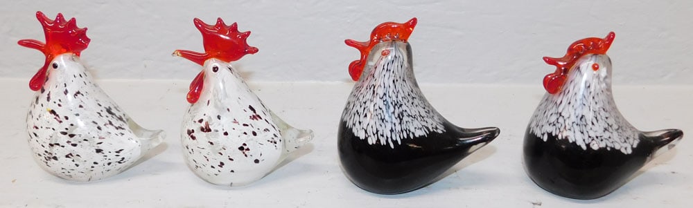 4 Art Glass Chicken Paperweights (1 of 3)