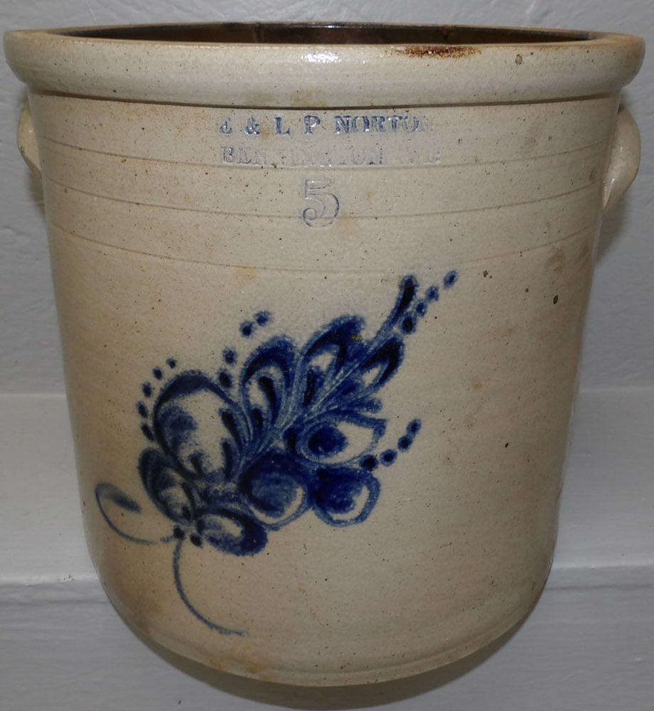 Antique Stoneware 5 Gallon Blue Decorated Crock Marked Bennington, VT, (Some Restoration) (1 of 4)