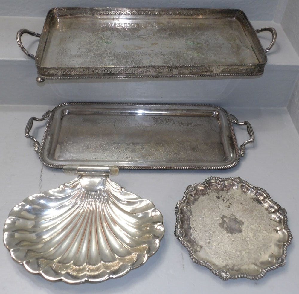 2 Silverplated Serving Trays, Salver, & Shell Dish (1 of 3)