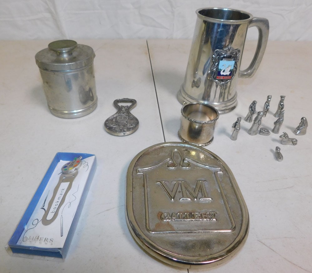 Lot of Pewter & Metal Items: Lot of Pewter & Metal Items. ALL DESCRIPTIONS AND ANY CONDITION STATEMENT GIVEN BY LANGSTON AUCTION GALLERY ARE STRICTLY OPINIONS AND LANGSTON'S SHALL HAVE NO RESPONSIBILITY FOR ERRORS OR OMISSIONS. T