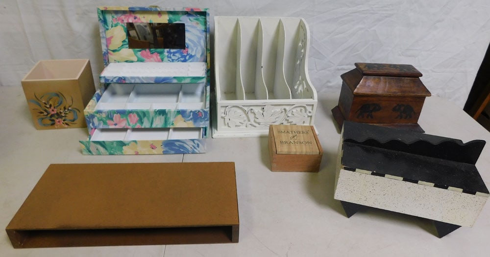 Lot of Decorative Boxes: Lot of Decorative Boxes. ALL DESCRIPTIONS AND ANY CONDITION STATEMENT GIVEN BY LANGSTON AUCTION GALLERY ARE STRICTLY OPINIONS AND LANGSTON'S SHALL HAVE NO RESPONSIBILITY FOR ERRORS OR OMISSIONS. THE A