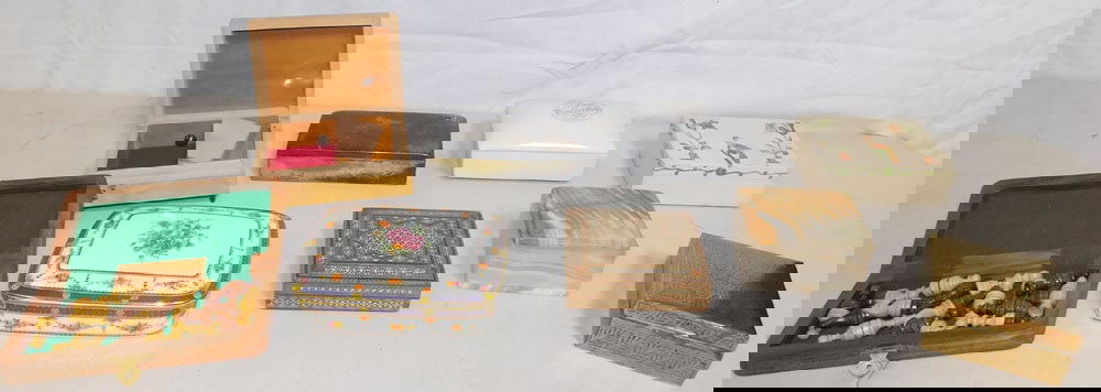 Lot of Porcelain, Silverplate, Wood, & Marble Dresser Boxes (1 of 4)