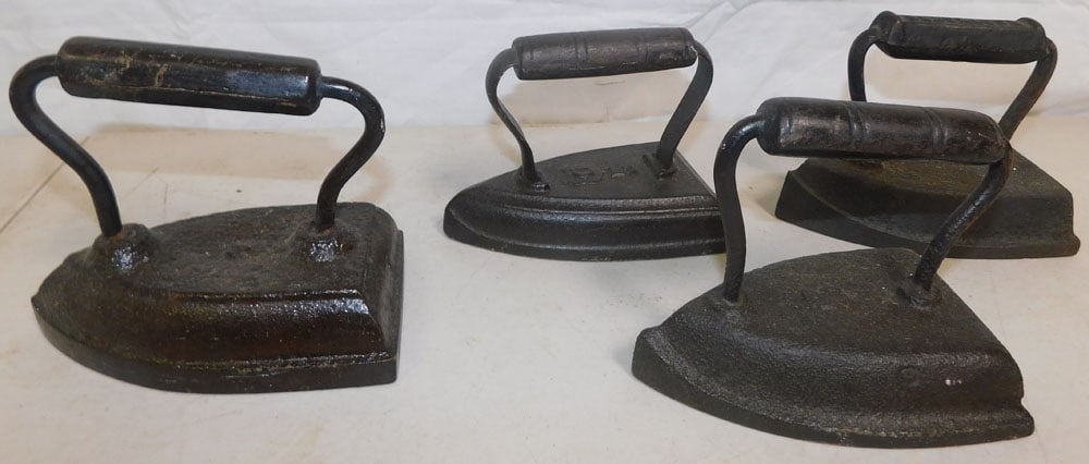 Lot of Antique Cast Iron Flat Irons (1 of 2)