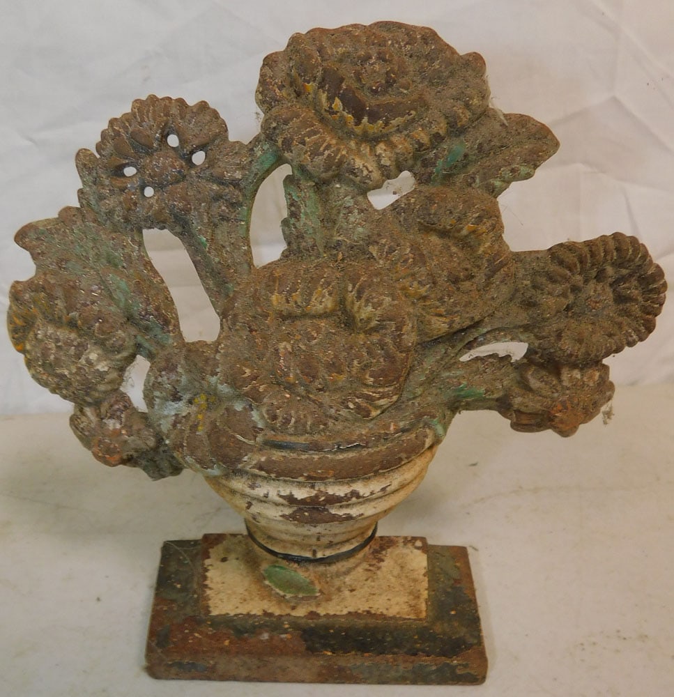Antique Cast Iron Door Stop: Antique Cast Iron Door Stop. ALL DESCRIPTIONS AND ANY CONDITION STATEMENT GIVEN BY LANGSTON AUCTION GALLERY ARE STRICTLY OPINIONS AND LANGSTON'S SHALL HAVE NO RESPONSIBILITY FOR ERRORS OR OMISSIONS. T