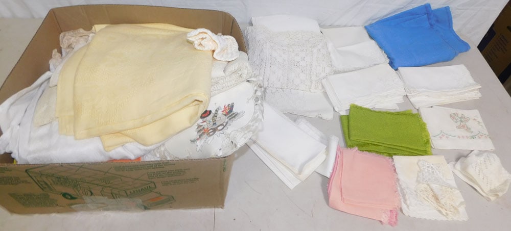 Lot of Linens: Lot of Linens . ALL DESCRIPTIONS AND ANY CONDITION STATEMENT GIVEN BY LANGSTON AUCTION GALLERY ARE STRICTLY OPINIONS AND LANGSTON'S SHALL HAVE NO RESPONSIBILITY FOR ERRORS OR OMISSIONS. THE ABSENCE OF