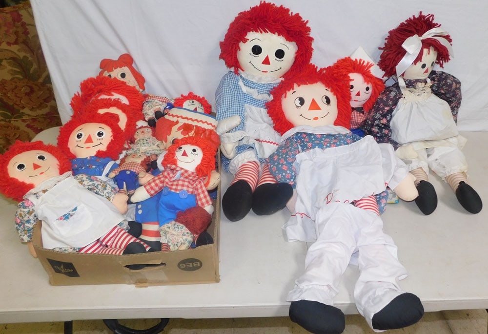 Lot of Raggedy Ann & Andy Dolls: Lot of Raggedy Ann & Andy Dolls . ALL DESCRIPTIONS AND ANY CONDITION STATEMENT GIVEN BY LANGSTON AUCTION GALLERY ARE STRICTLY OPINIONS AND LANGSTON'S SHALL HAVE NO RESPONSIBILITY FOR ERRORS OR OMISSIO