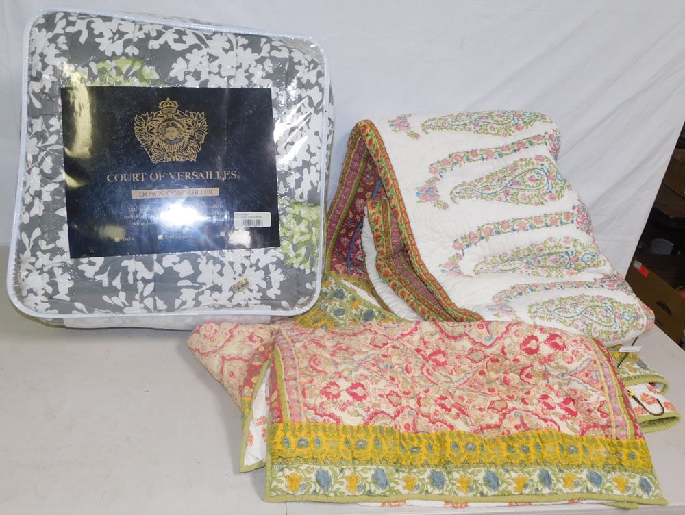 Lot of Coverlets: Lot of Coverlets. ALL DESCRIPTIONS AND ANY CONDITION STATEMENT GIVEN BY LANGSTON AUCTION GALLERY ARE STRICTLY OPINIONS AND LANGSTON'S SHALL HAVE NO RESPONSIBILITY FOR ERRORS OR OMISSIONS. THE ABSENCE 