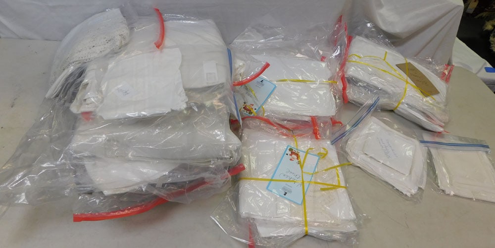 Lot of Linens: Lot of Linens. ALL DESCRIPTIONS AND ANY CONDITION STATEMENT GIVEN BY LANGSTON AUCTION GALLERY ARE STRICTLY OPINIONS AND LANGSTON'S SHALL HAVE NO RESPONSIBILITY FOR ERRORS OR OMISSIONS. THE ABSENCE OF