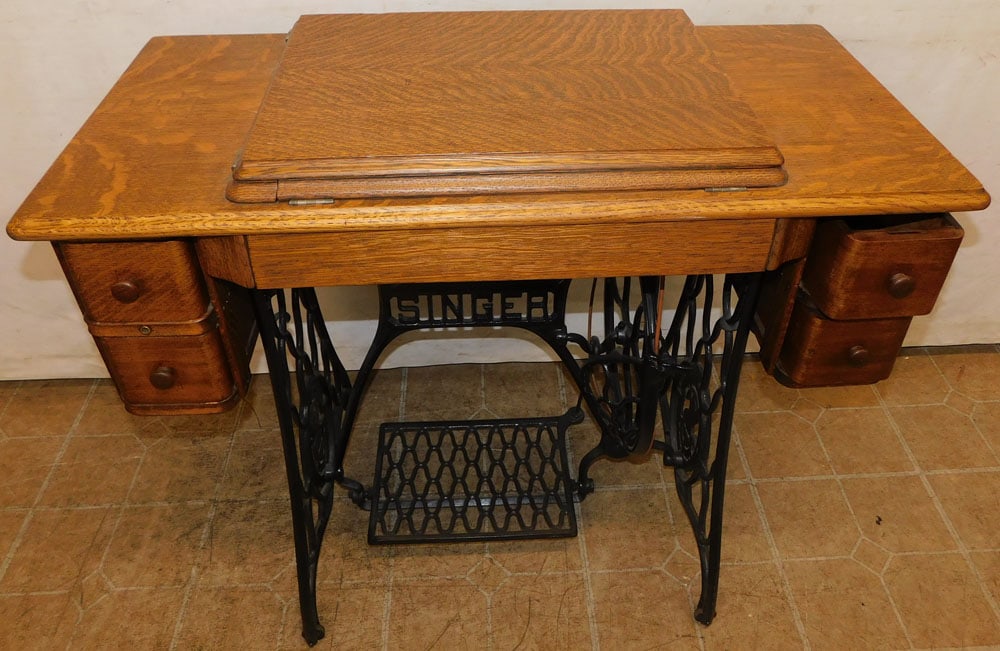 antique oak sewing machine (1 of 6)