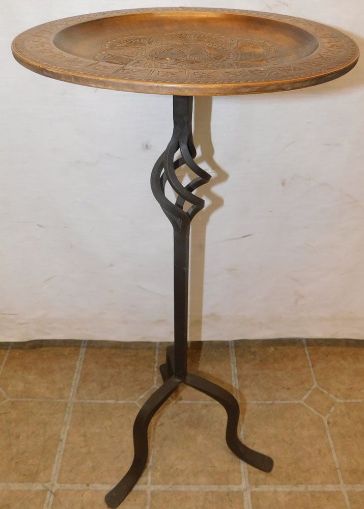 Carved Wood Top & Wrought Iron Base Stand: Carved Wood Top & Wrought Iron Base Stand . 12" Dia. 26" H ALL DESCRIPTIONS AND ANY CONDITION STATEMENT GIVEN BY LANGSTON AUCTION GALLERY ARE STRICTLY OPINIONS AND LANGSTON'S SHALL HAVE NO RESPONSIBIL