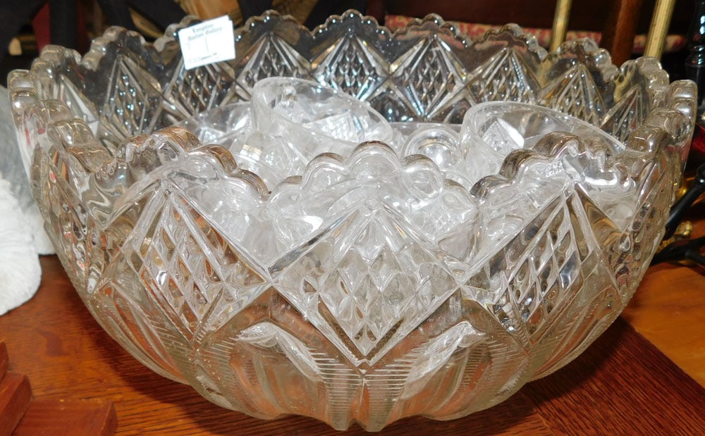 Glass Punch Bowl Set (1 of 2)