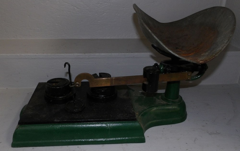 antique painted cast iron scale (1 of 3)