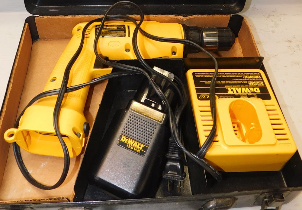 DeWalt drill in box (1 of 4)