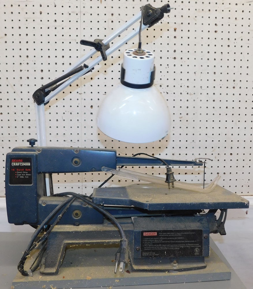16" craftsman scroll saw (1 of 4)