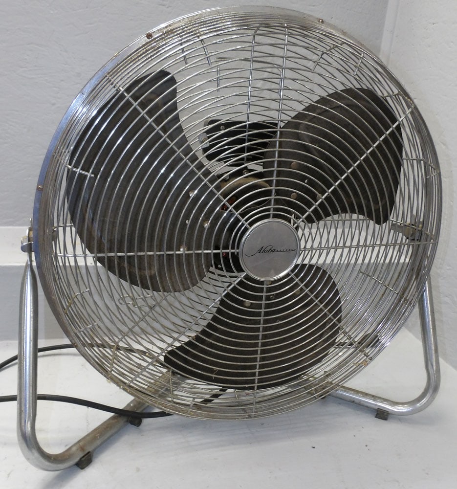 electric fan: electric fan. 22" H ALL DESCRIPTIONS AND ANY CONDITION STATEMENT GIVEN BY LANGSTON AUCTION GALLERY ARE STRICTLY OPINIONS AND LANGSTON'S SHALL HAVE NO RESPONSIBILITY FOR ERRORS OR OMISSIONS. THE ABSENC