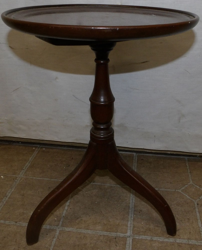 Cherry Dish Top Whisky Stand (1 of 2)