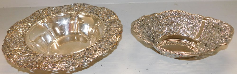 Two Silverplated Reticulated Bowls (1 of 6)