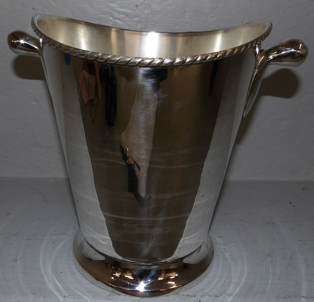Silverplated Champagne Bucket (1 of 2)