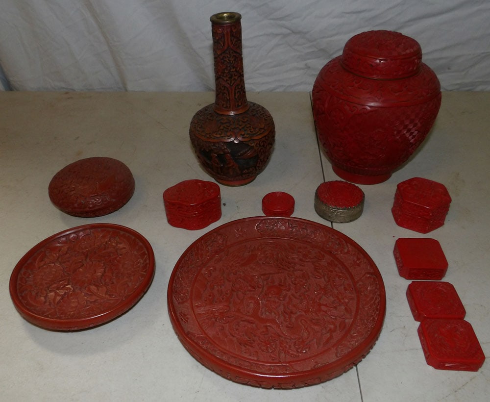 Lot of Oriental Samovar & Items: Lot of Oriental Samovar & Items . "ALL DESCRIPTIONS AND ANY CONDITION STATEMENT GIVEN BY LANGSTON AUCTION GALLERY ARE STRICTLY OPINIONS AND LANGSTON'S SHALL HAVE NO RESPONSIBILITY FOR ERRORS OR OMISSI