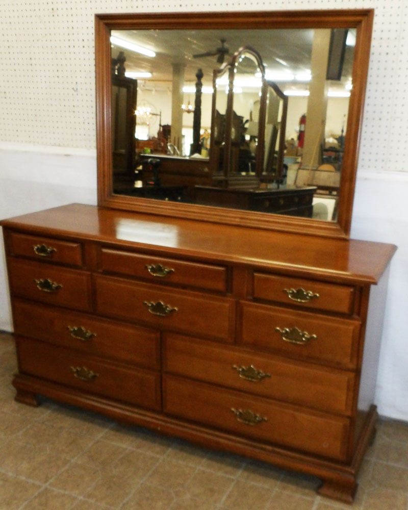 Maple Dresser with Mirror (1 of 7)