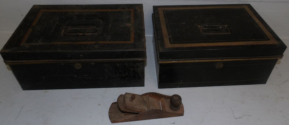 Two Antique Painted Tin Boxes & Wood Planter (1 of 4)