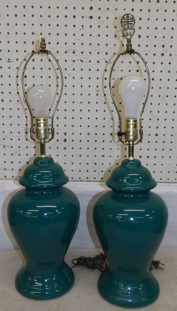 Pair of Porcelain Lamps: Pair of Porcelain Lamps . 29" H "ALL DESCRIPTIONS AND ANY CONDITION STATEMENT GIVEN BY LANGSTON AUCTION GALLERY ARE STRICTLY OPINIONS AND LANGSTON'S SHALL HAVE NO RESPONSIBILITY FOR ERRORS OR OMISSION