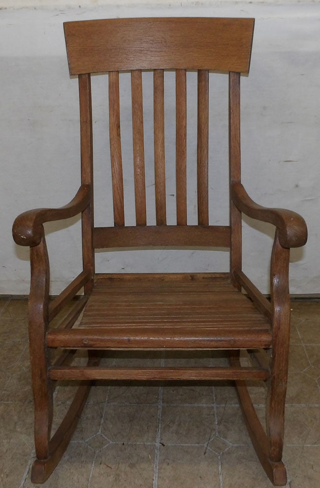 Antique Oak Rocker (1 of 4)