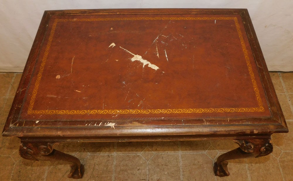 Mahogany Tea Table: Mahogany Tea Table . 27 3/4" W 17 3/4" D 23 1/4" H "ALL DESCRIPTIONS AND ANY CONDITION STATEMENT GIVEN BY LANGSTON AUCTION GALLERY ARE STRICTLY OPINIONS AND LANGSTON'S SHALL HAVE NO RESPONSIBILITY FOR