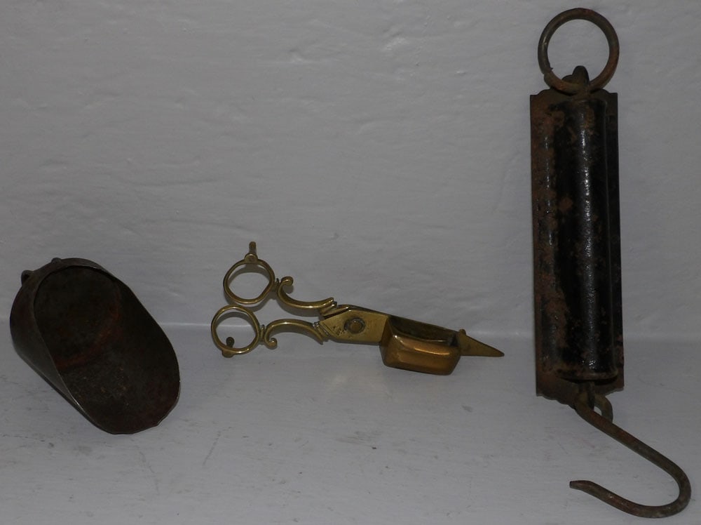 Antique Brass Scale, Snuffer, & Tole Scoop (1 of 3)