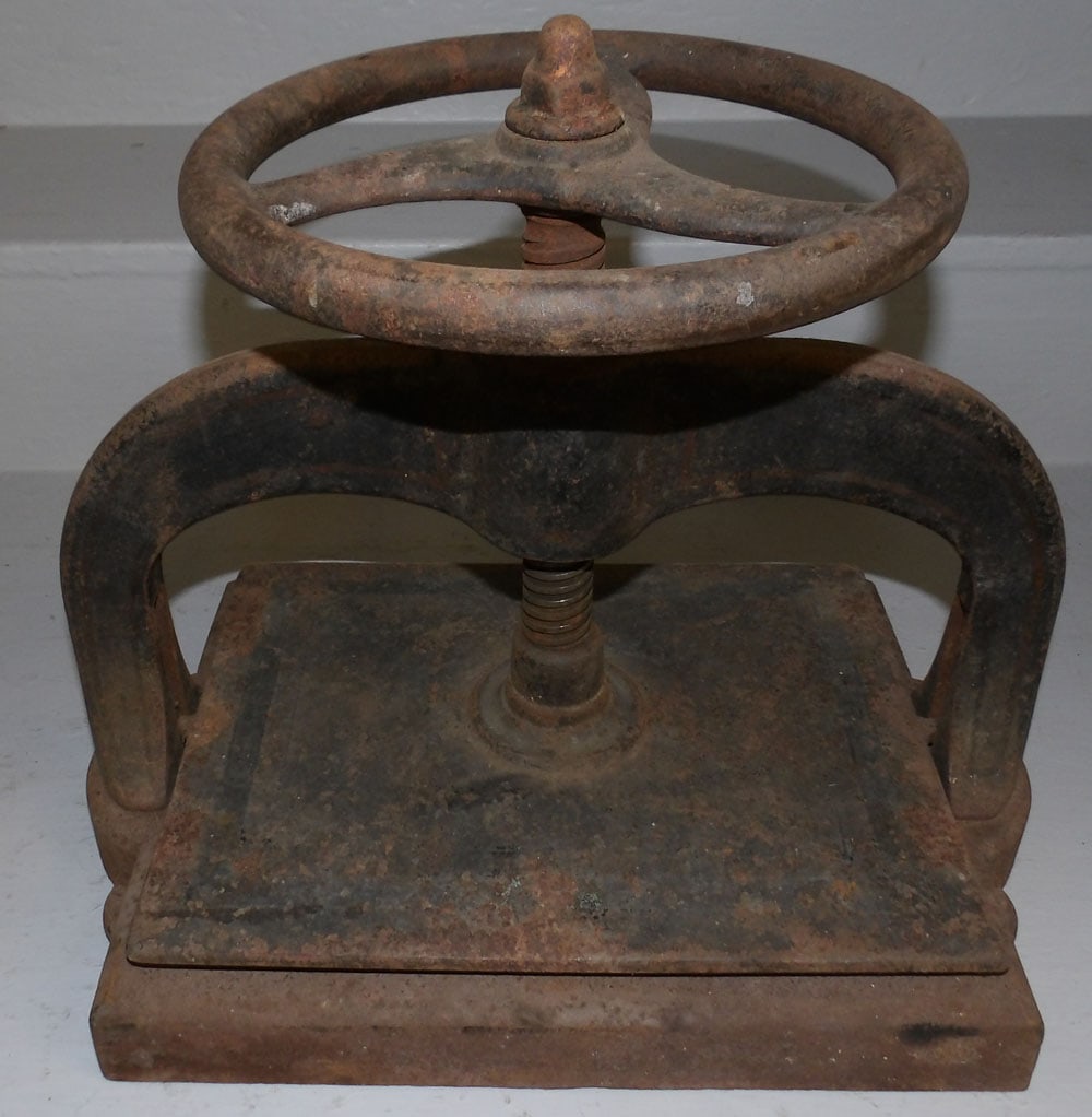 Antique Cast Iron Book Press (1 of 4)
