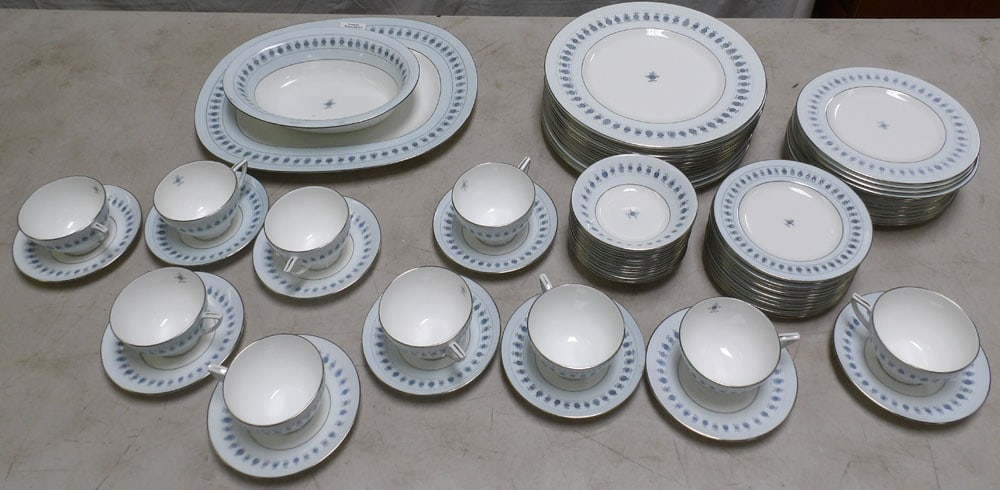69 Pieces of Minton China, (Ancient Lights) (1 of 3)