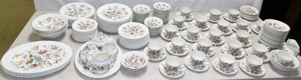 190 Pieces of Johnson Brothers China, (Staffordshire Bouquet) (1 of 7)