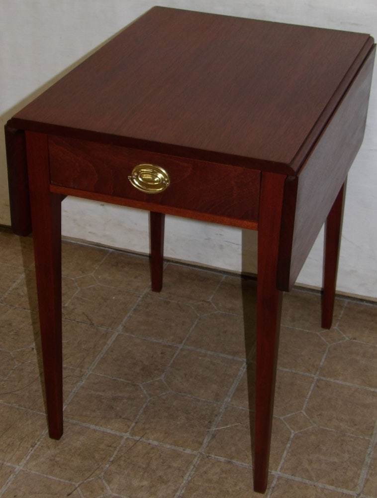 Bench made Mahogany One Drawer Drop Leaf Pembroke Table (1 of 5)
