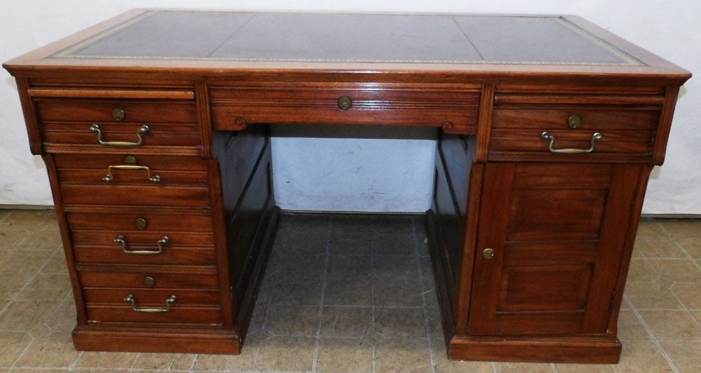 Antique Mahogany Tooled Leather Top Desk (1 of 8)