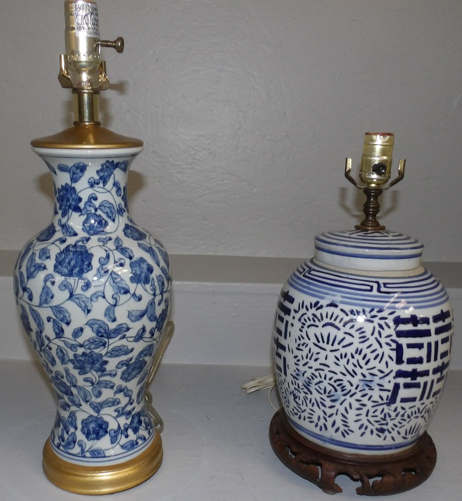 Two oriental blue and white porcelain lamps (1 of 5)