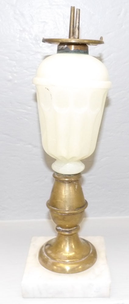 antique alabaster and brass whale oil lamp: antique alabaster and brass whale oil lamp. Up to 13 3/4" H
