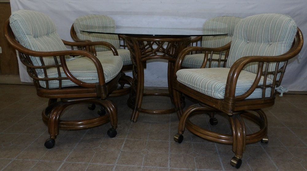 5 piece rattan dining set with glass top table by Tradewinds (1 of 4)