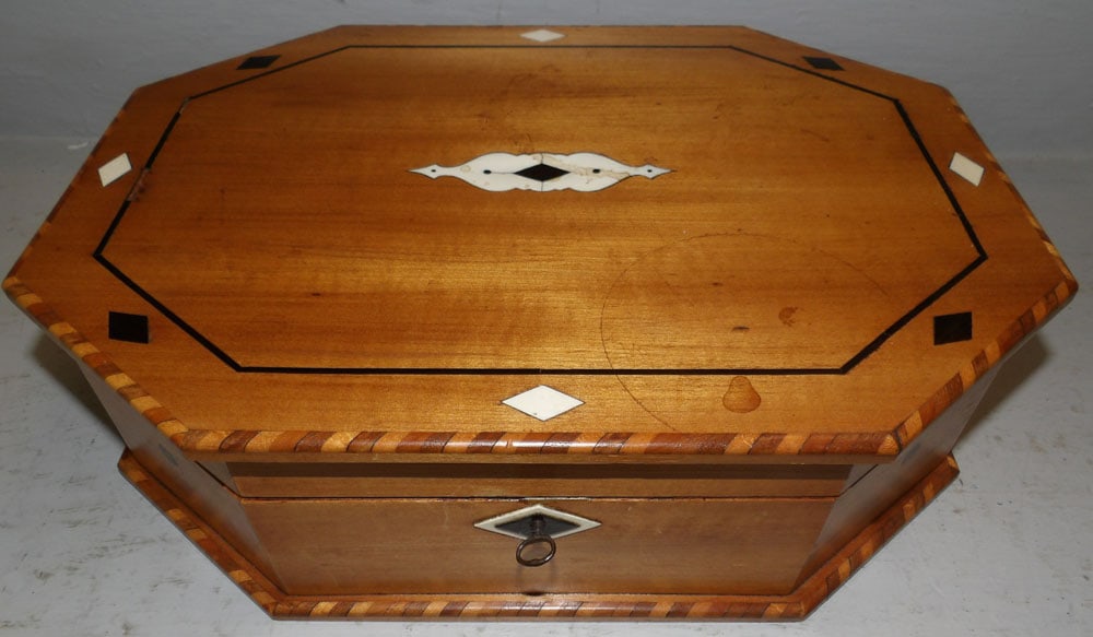 Antique Satin Wood Inlaid Dresser Box (1 of 7)
