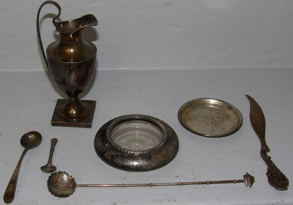 Seven Pieces of Sterling & Sterling Rimmed Items, 4.8 t oz. (1 of 4)