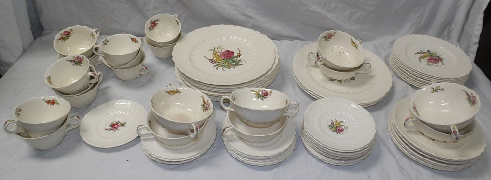 lot of spodes china "heath and rose": lot of spodes china "heath and rose". ALL DESCRIPTIONS AND ANY CONDITION STATEMENT GIVEN BY LANGSTON AUCTION GALLERY ARE STRICTLY OPINIONS AND LANGSTON'S SHALL HAVE NO RESPONSIBILITY FOR ERRORS OR OMI
