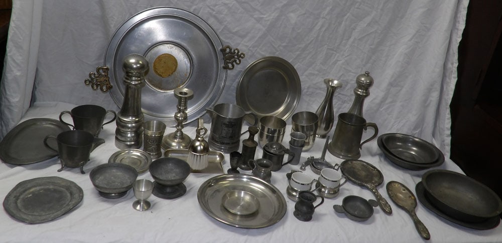 lot of pewter items: lot of pewter items. ALL DESCRIPTIONS AND ANY CONDITION STATEMENT GIVEN BY LANGSTON AUCTION GALLERY ARE STRICTLY OPINIONS AND LANGSTON'S SHALL HAVE NO RESPONSIBILITY FOR ERRORS OR OMISSIONS. THE ABSEN
