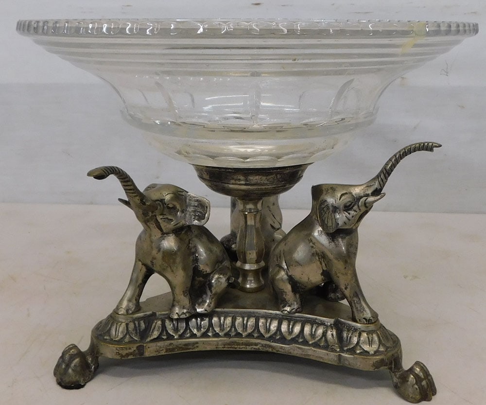 silver plated and glass elephant compote (1 of 4)