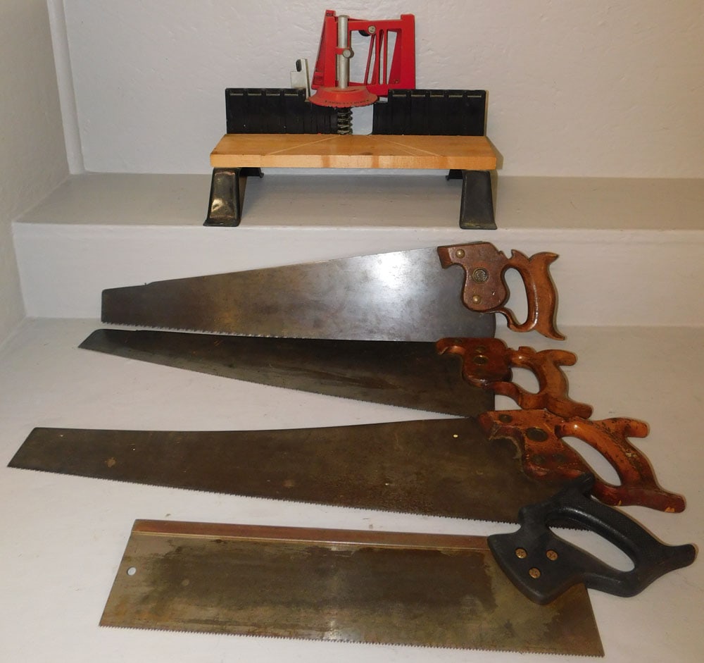 lot of hand saws & miter saw stand (1 of 5)