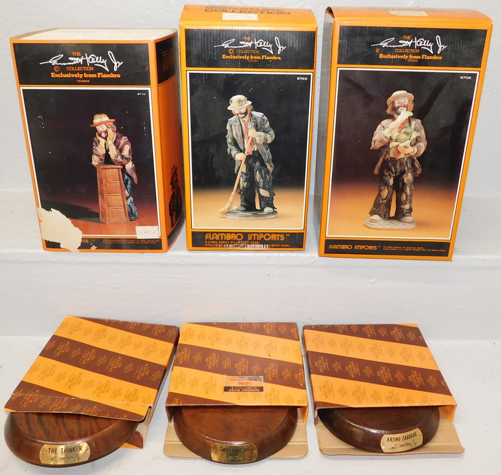 3 Emmett Kelly jr clown figurines with stands and boxes (1 of 7)