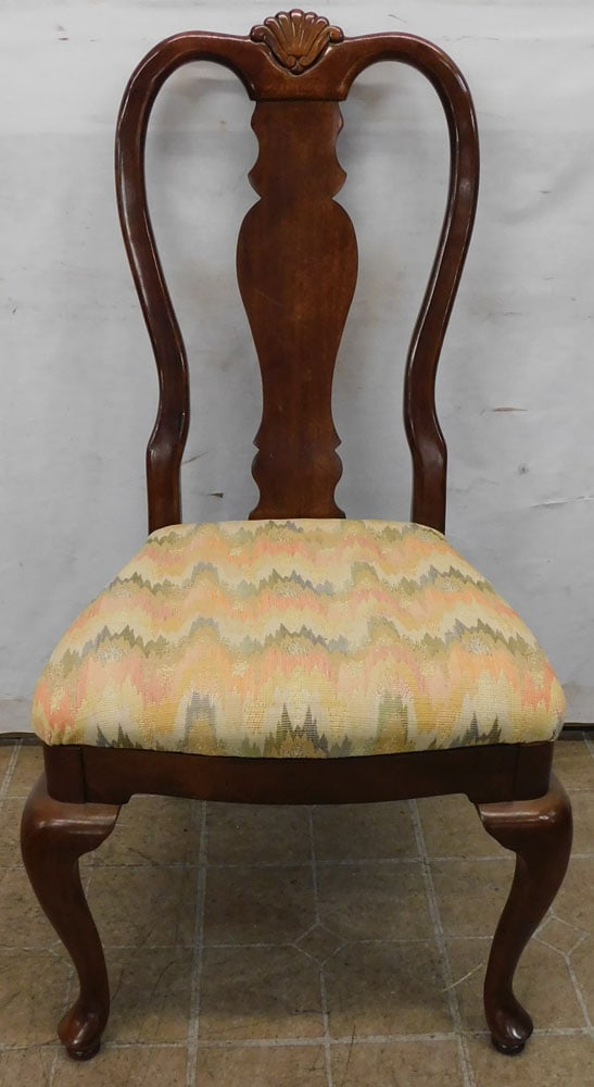 mahogany side chair: mahogany side chair. 41" H ALL DESCRIPTIONS AND ANY CONDITION STATEMENT GIVEN BY LANGSTON AUCTION GALLERY ARE STRICTLY OPINIONS AND LANGSTON'S SHALL HAVE NO RESPONSIBILITY FOR ERRORS OR OMISSIONS. THE