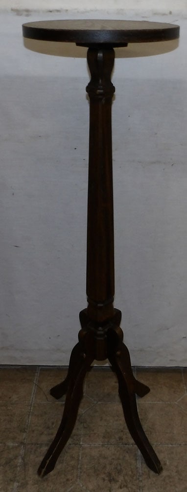 walnut plant stand: walnut plant stand . 41" H ALL DESCRIPTIONS AND ANY CONDITION STATEMENT GIVEN BY LANGSTON AUCTION GALLERY ARE STRICTLY OPINIONS AND LANGSTON'S SHALL HAVE NO RESPONSIBILITY FOR ERRORS OR OMISSIONS. THE
